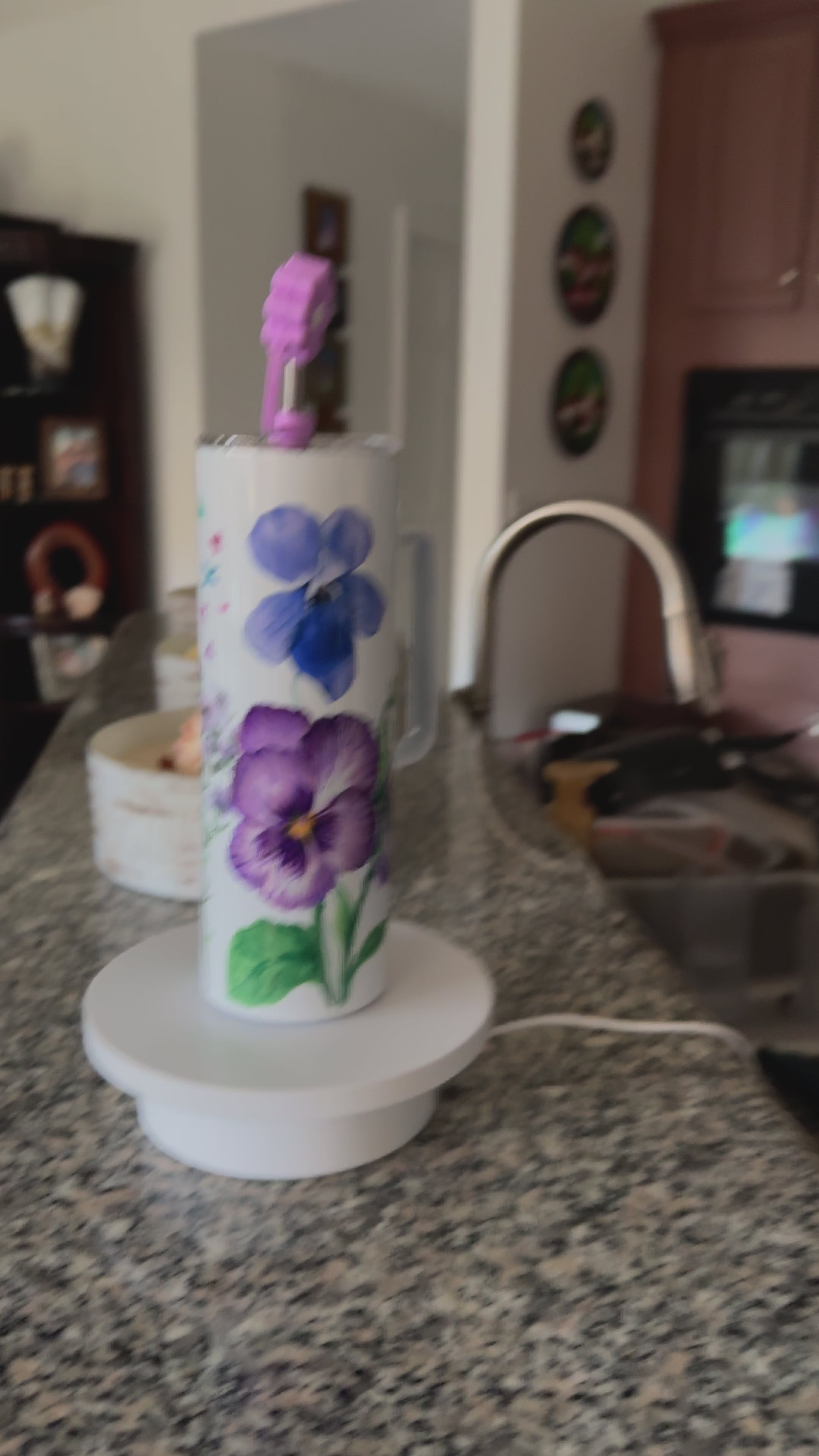 Purple Bloom Tumbler – 20 Oz Floral Design 🌿💜